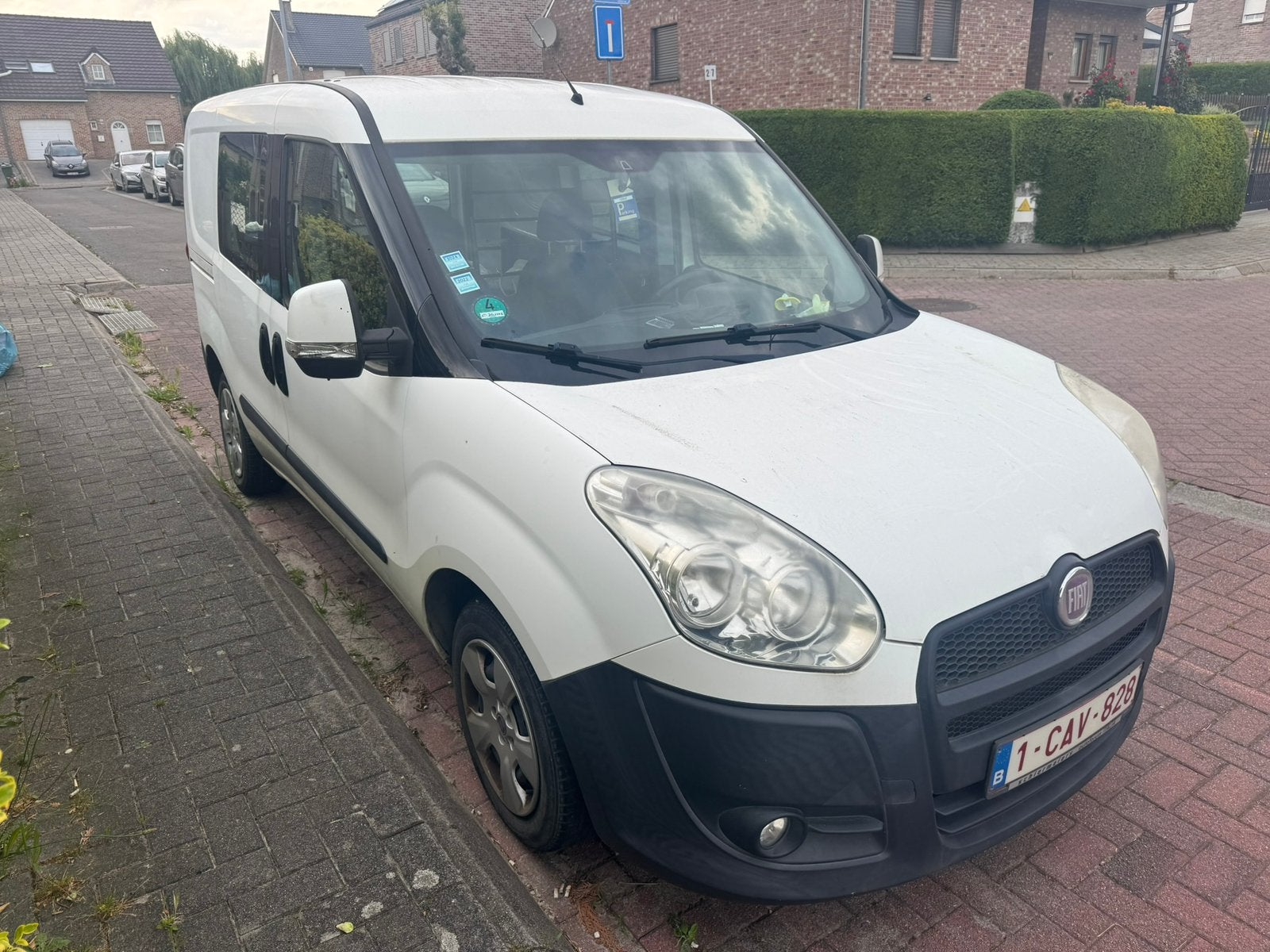 Fiat doblo 1.3jtd multijet *bruit moteur*, Autos, Euro 5, Achat, Boîte manuelle, Noir