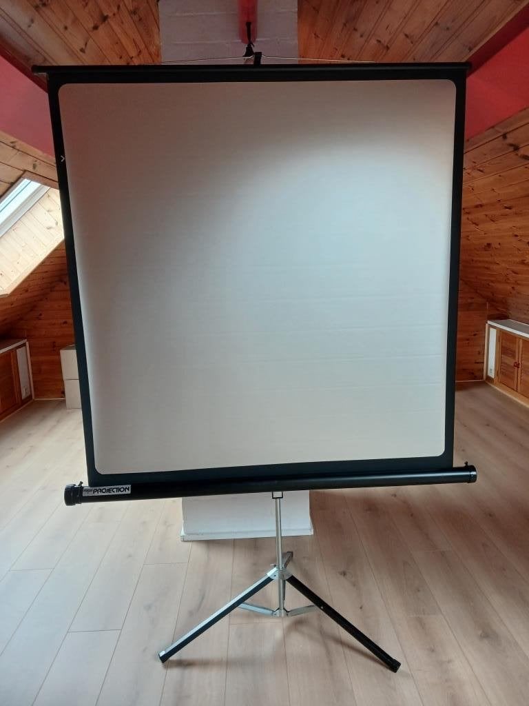 Ecran de project FOCUS réglable en hauteur, boîte d'origine, TV, Hi-fi & Vidéo, Enlèvement, Comme neuf