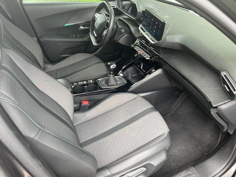 Peugeot 2008 Allure Pack, 1199 cc, Bedrijf, Handgeschakeld, 5 deurs