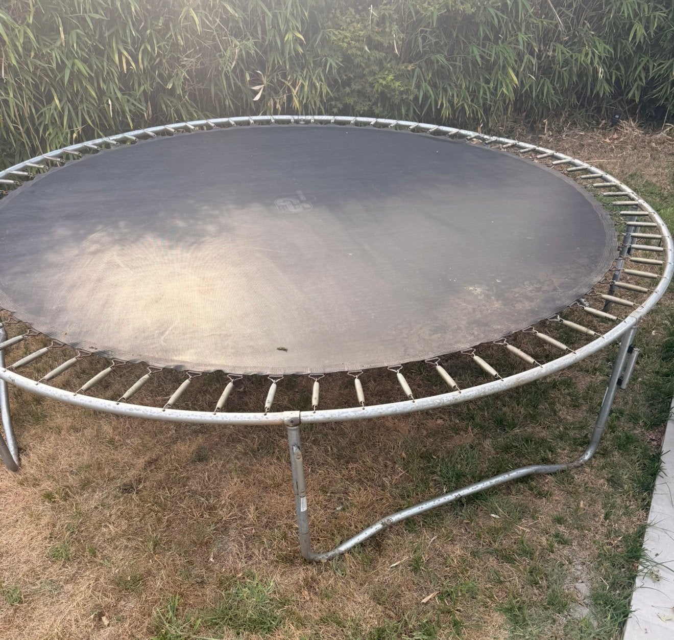 Trampoline gratis op te halen regio Gent, Kinderen en Baby's, Speelgoed | Buiten | Trampolines, Ophalen, Gebruikt