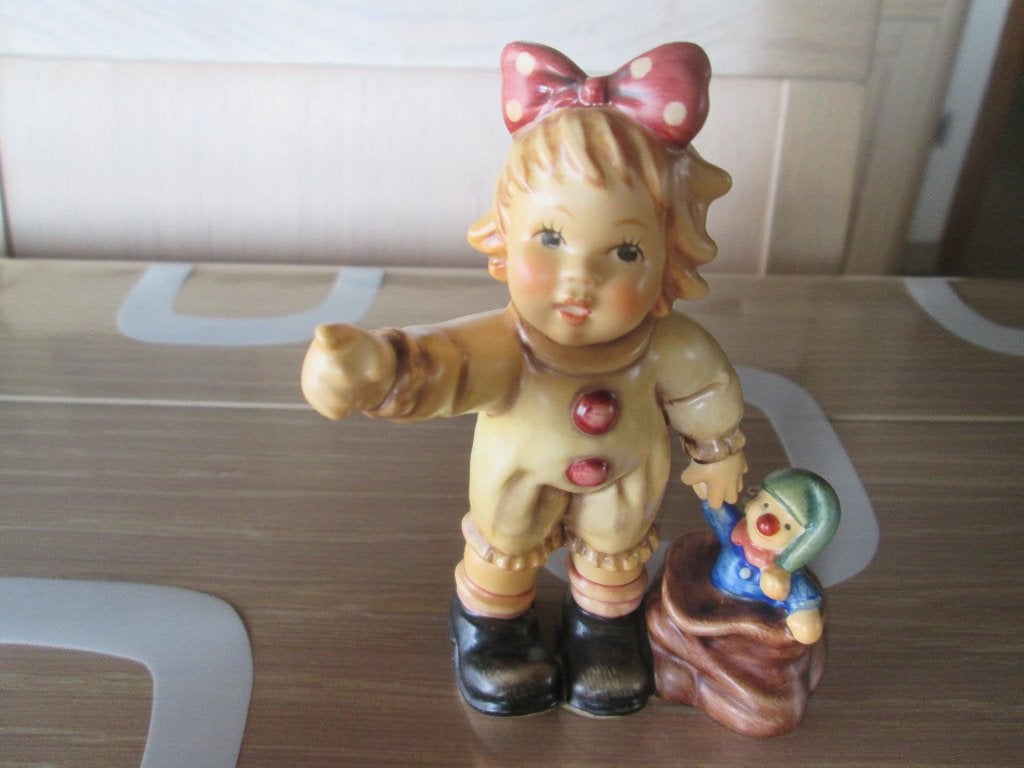 Goebel/Hummel 2089 "looking around", Enlèvement, Comme neuf, Hummel
