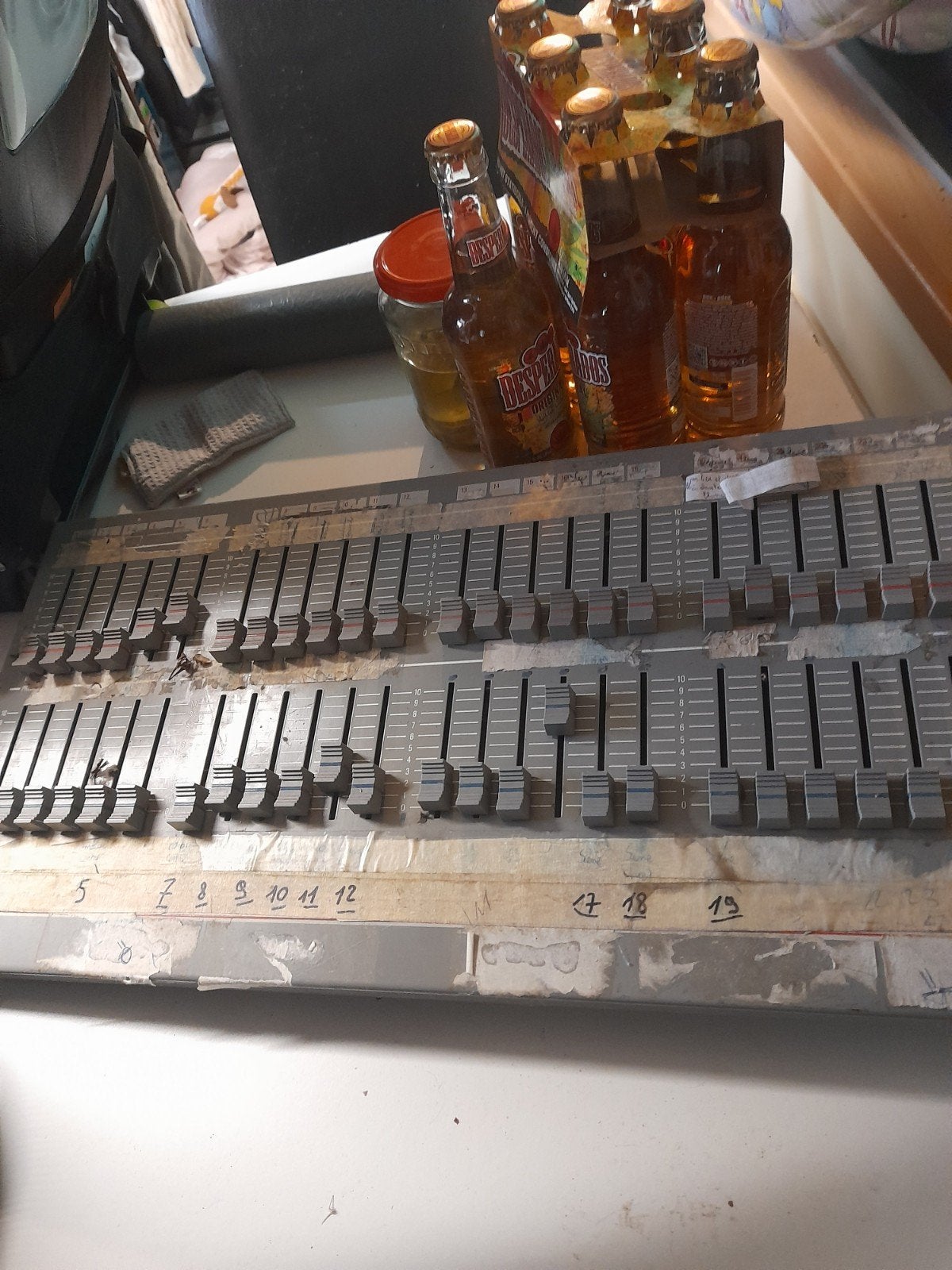 colis pour brocanteur, Enlèvement