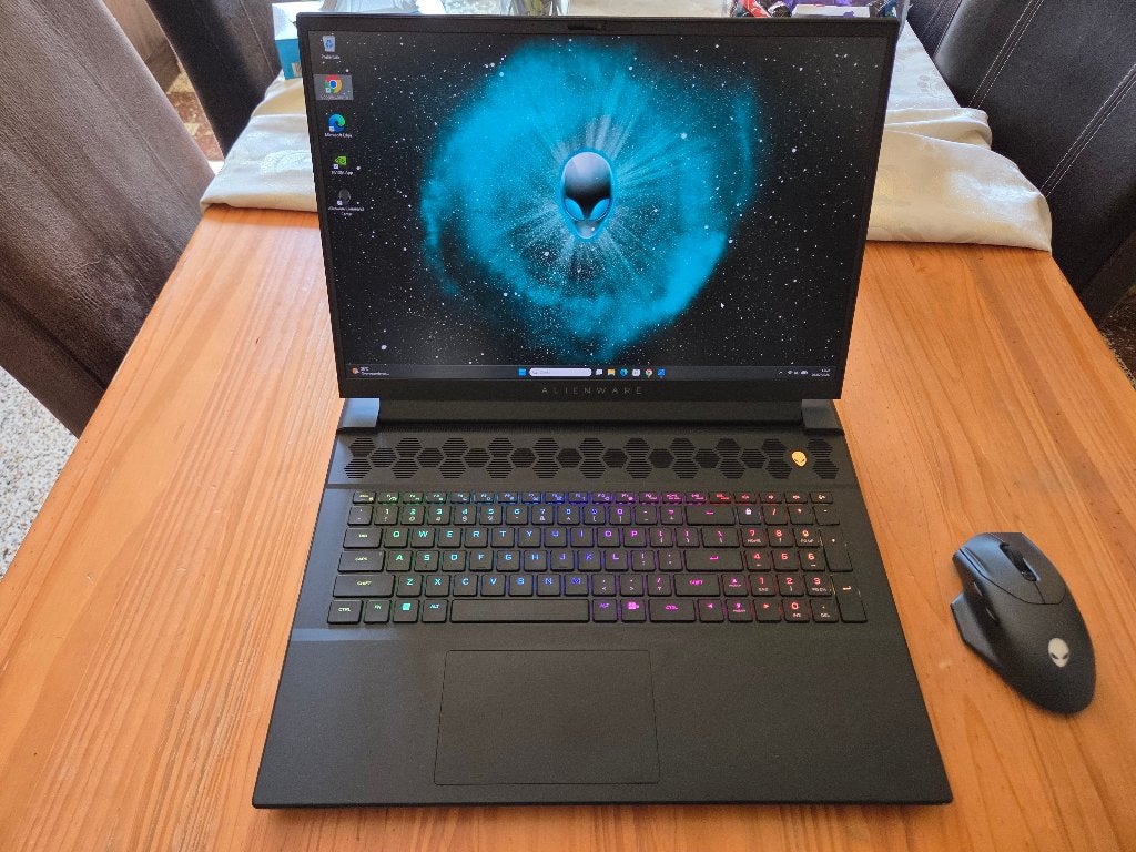 Alienware m18 R1 | RTX 4090 | i9-13980HX | 32GB | 5TB |165Hz, Computers en Software, Ophalen, Met videokaart, 32 GB, Zo goed als nieuw
