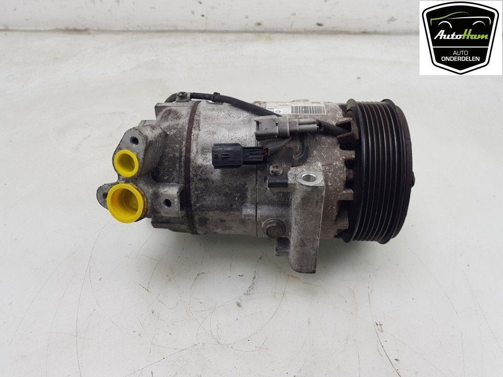 AIRCO POMP Renault Clio IV (5R) (01-2012/08-2021), Gebruikt, Renault, Valeo, 100, rue de Courcelles
75017  Paris, FR