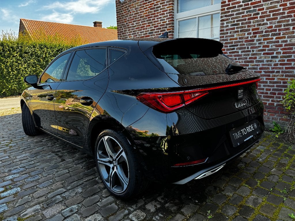 Seat Leon FR e-hybrid phev 1.4 DSG, Auto's, Seat, Stof, 4 cilinders, Leon, Zwart