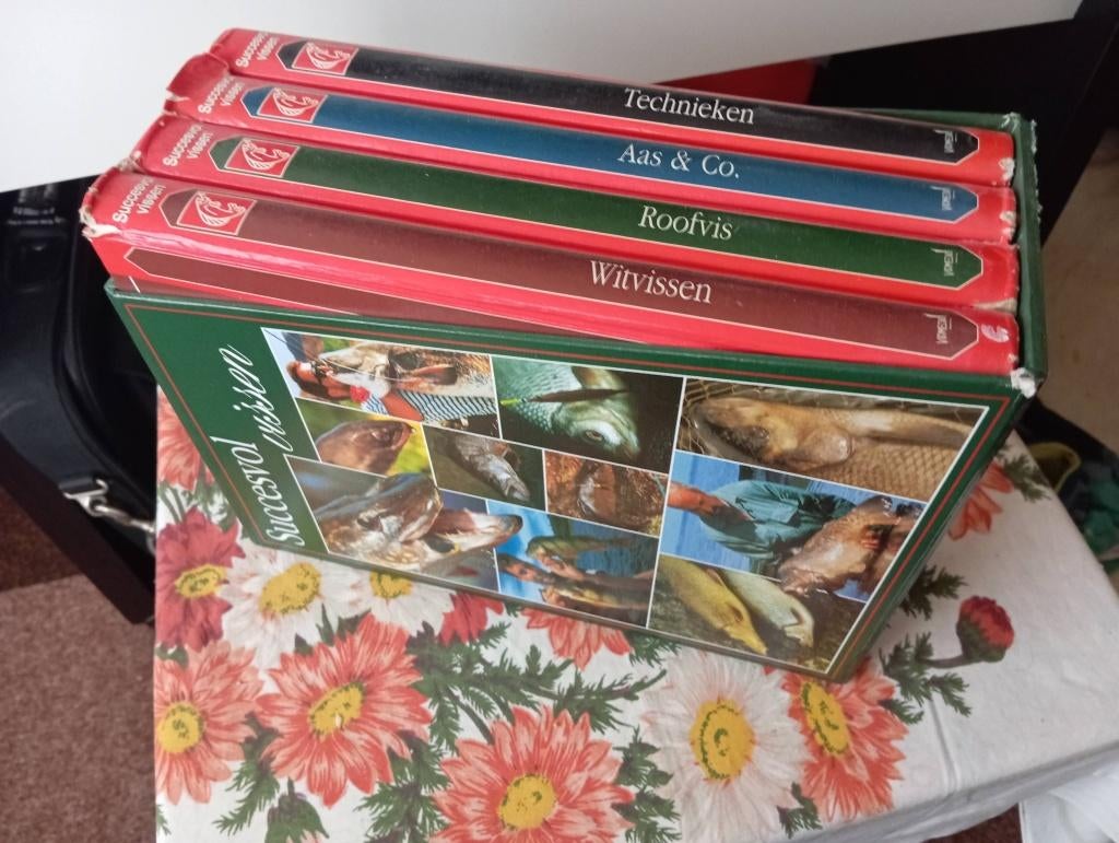 box 4 boeken succesvol vissen, Verzenden