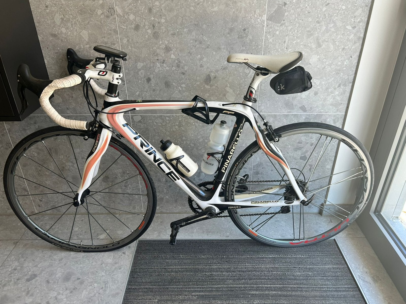 Koersfiets Pinarello Prince carbon, Ophalen, Zo goed als nieuw