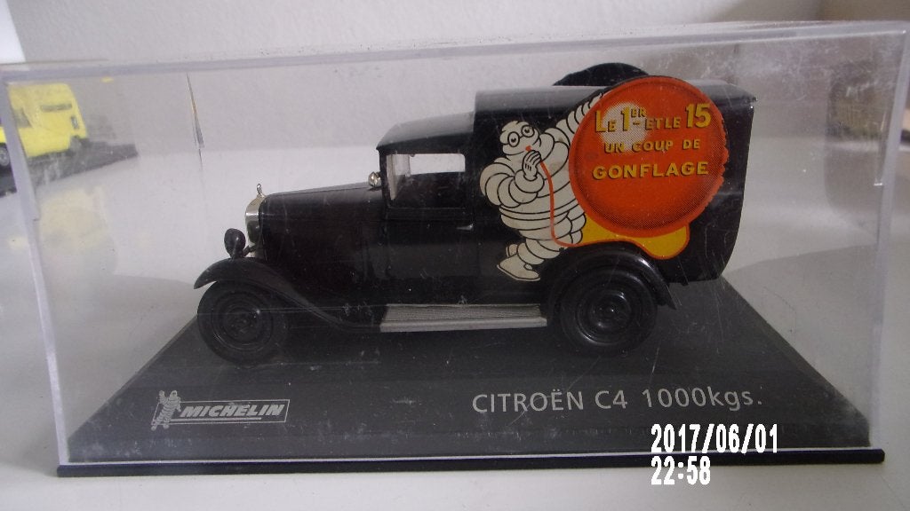 MICHELIN COLLECT. CITROEN C4 1000KG.1/43 COMME NEW, VITRINE, Enlèvement ou Envoi, Comme neuf, Voiture, Autres marques