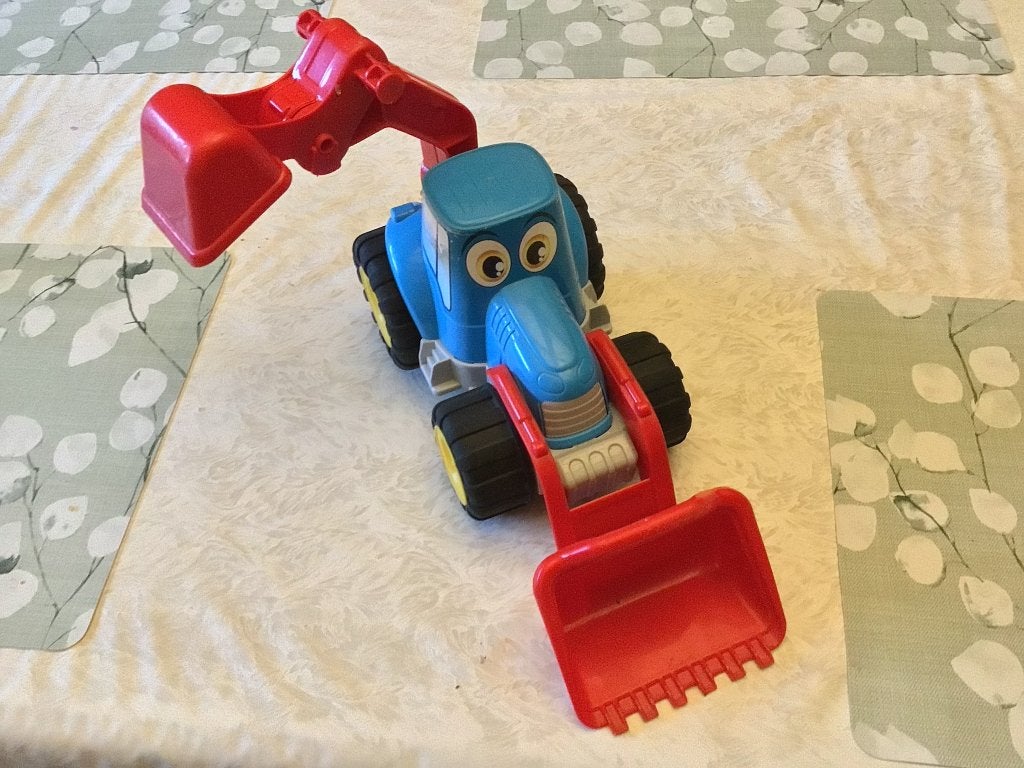Tractor met schep en graver kinderspeelgoed zandbak buiten, Kinderen en Baby's, Ophalen of Verzenden, Zo goed als nieuw