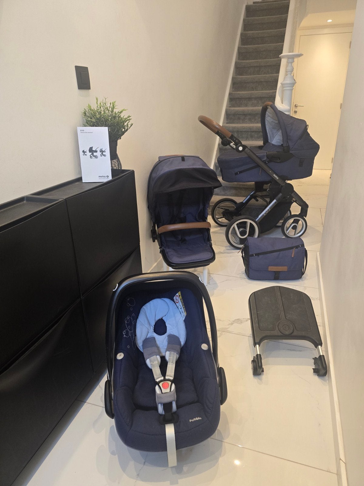 complete Mutsy Evo 3in1 kinderwagen in zeer propere staat, Kinderen en Baby's, Zo goed als nieuw, Ophalen, Kinderwagen, Met autostoeltje