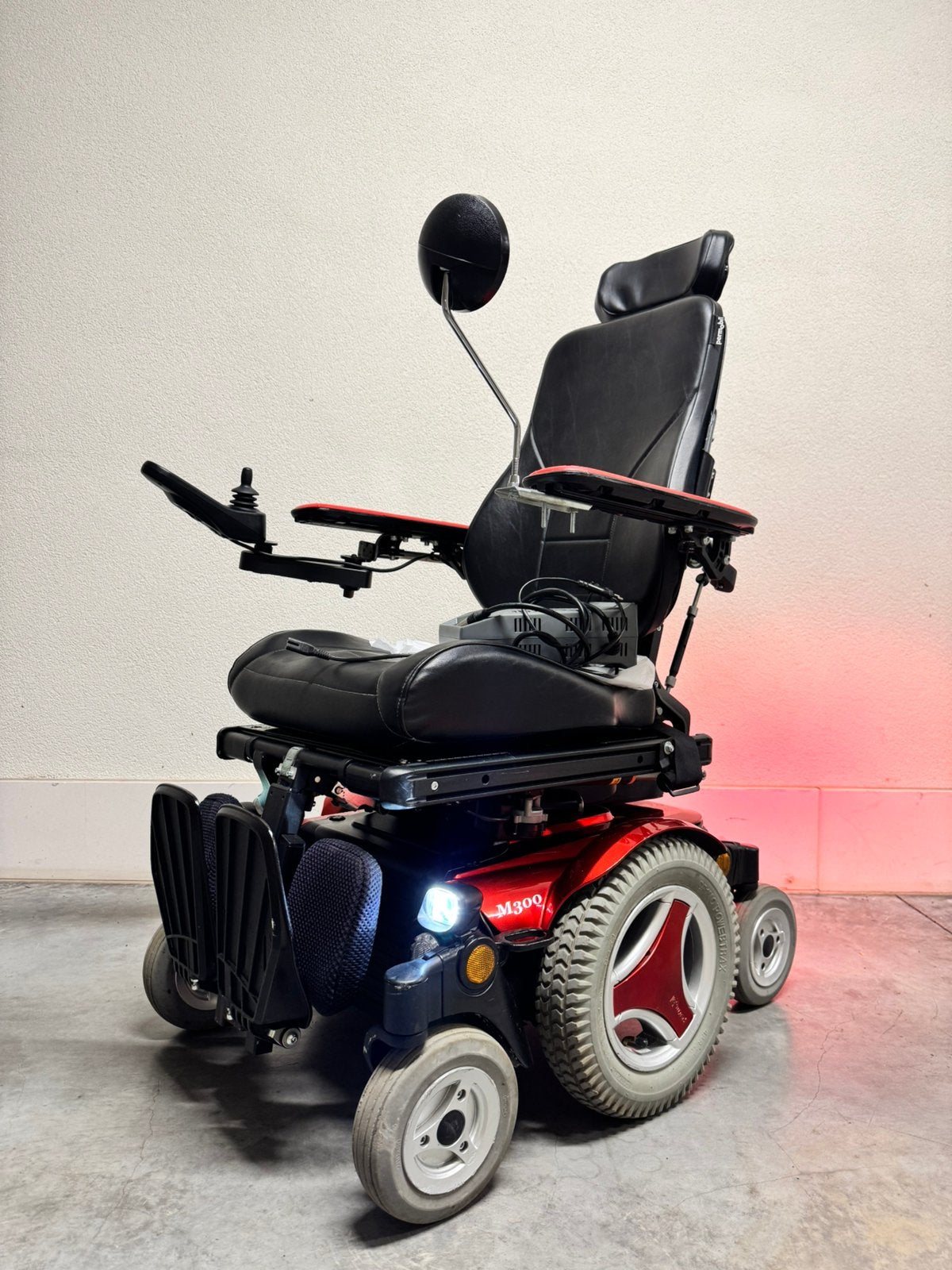 Permobil Electrische rolstoel 6wiel Stabiel rolwagen, Ophalen of Verzenden, Inklapbaar, Zo goed als nieuw, Elektrische rolstoel