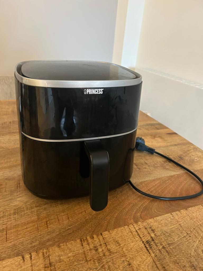 Airfryer princess, Ophalen, Zo goed als nieuw, Airfryer
