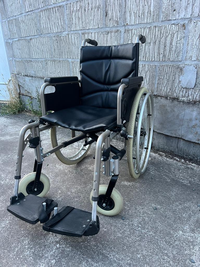 Rolstoel leder Vermeiren, Diversen, Rolstoelen, Ophalen, Inklapbaar, Gebruikt, Duwrolstoel