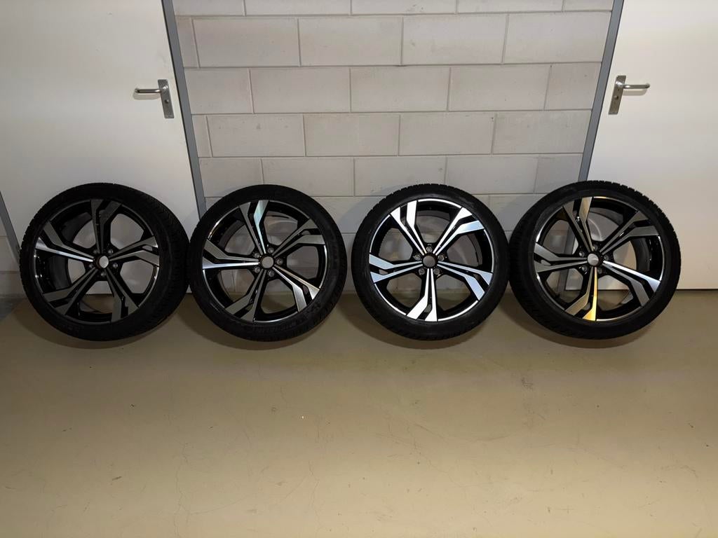 Set de jantes Audi Q3 20 pouces, Autos : Pièces & Accessoires, Pneus & Jantes, Pneu(s), 20 pouces, Enlèvement ou Envoi