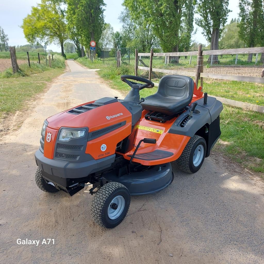 Zitmaaier husqvarna  opvangbak hydrostaat! Nieuwstaat!, Tuin en Terras, Zitmaaiers, Ophalen
