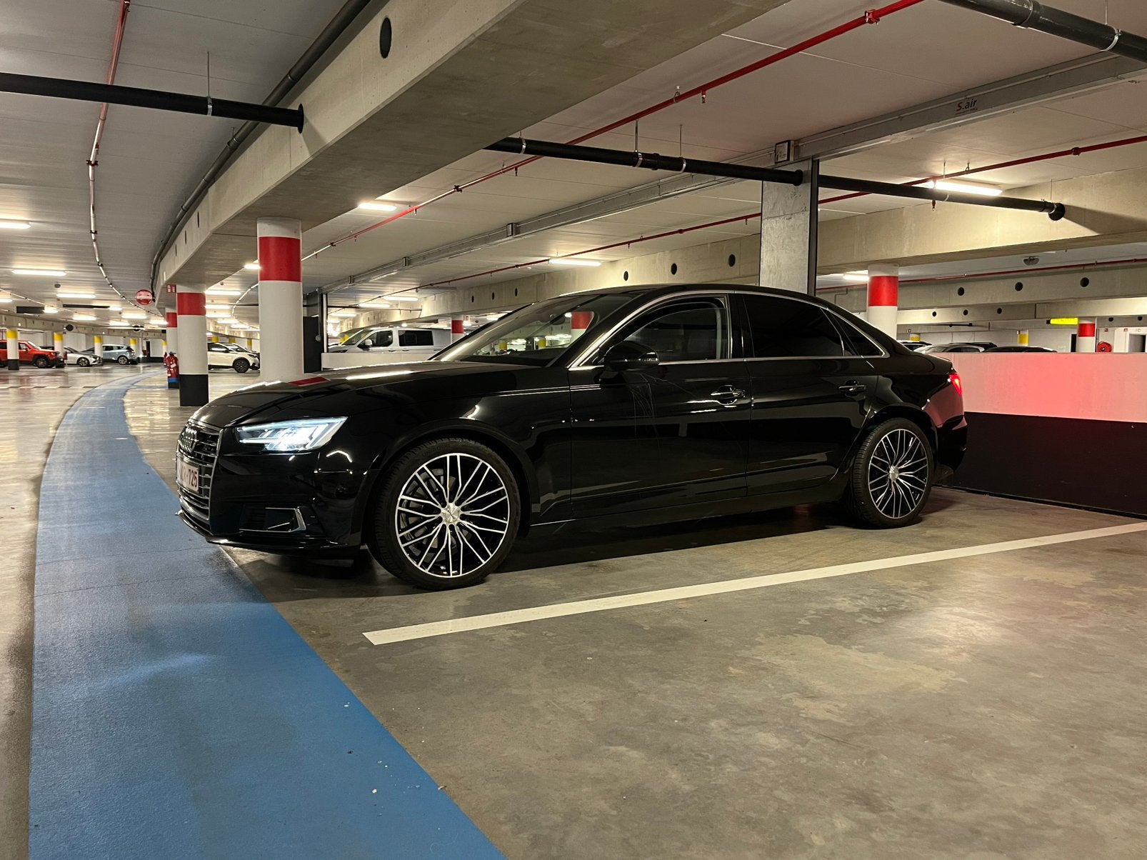 Unieke audi a4  2.0tdi automaat Matrix full option 96.000km, Autos, Cuir, Achat, Carnet d'entretien, A4