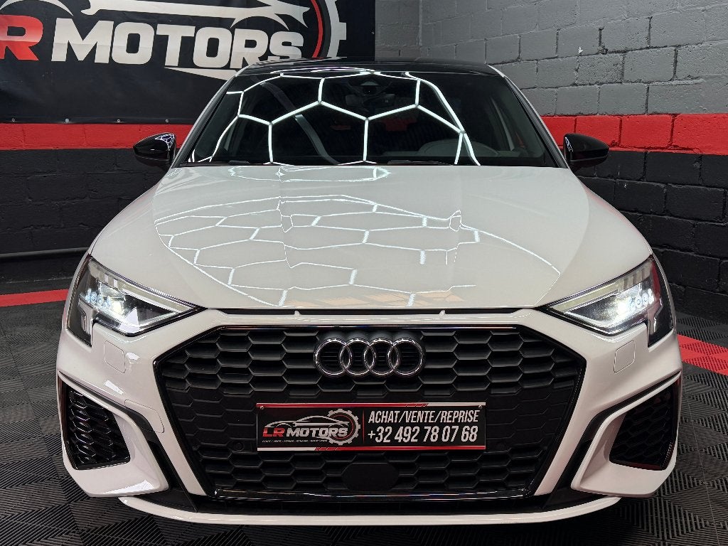 ** Audi A3 sportback // toit panoramique // garantie**, Auto's, Audi, 4 cilinders, Wit, Bi-Xenon koplampen, Bedrijf