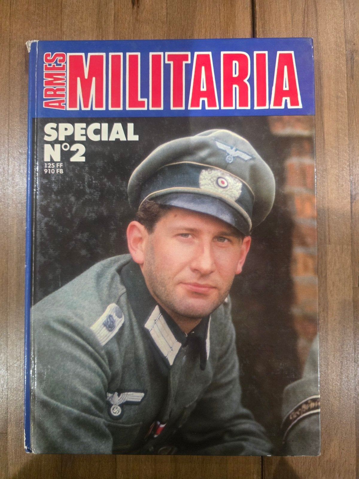Armes Militaria Magazine — Special nr. 2 — Duitse uniformen, Boeken, Ophalen of Verzenden