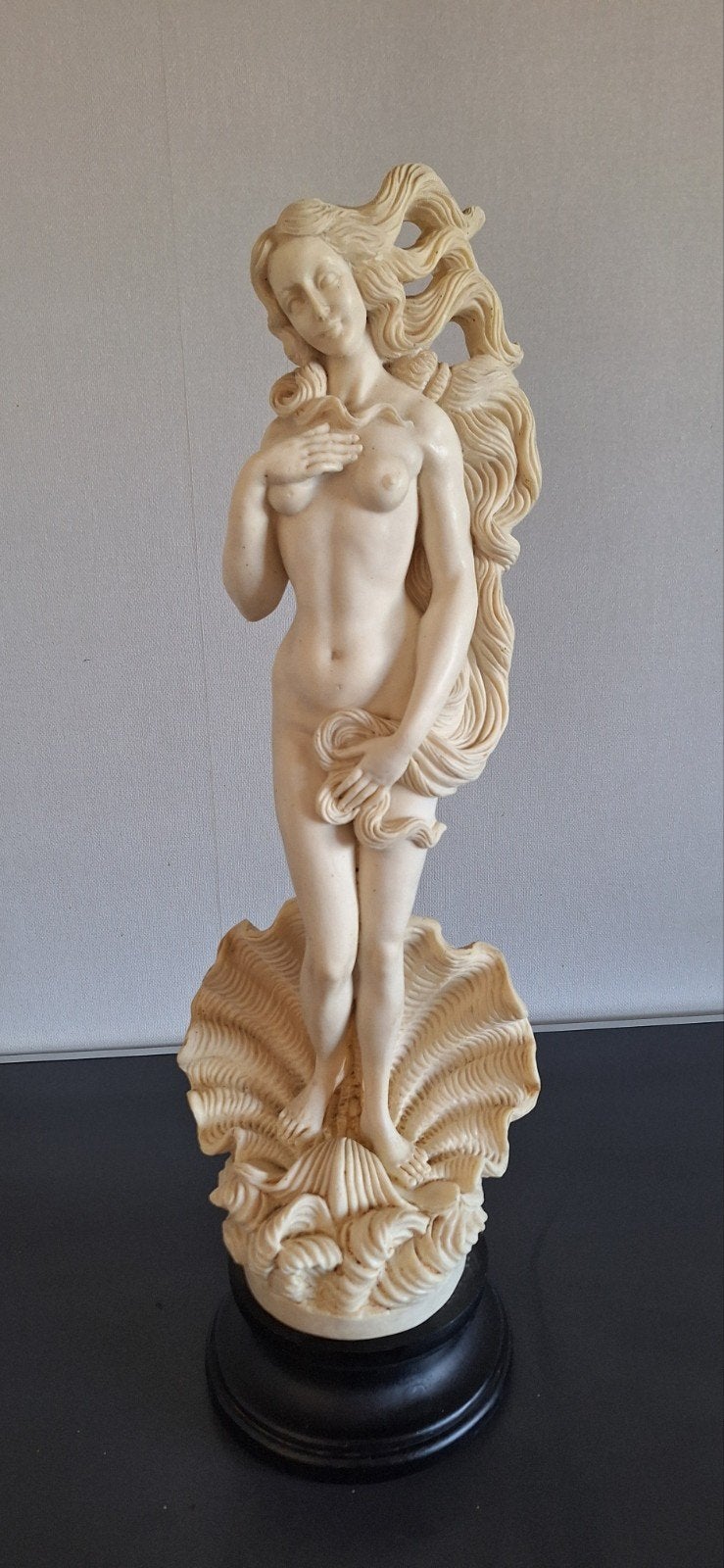 standbeeld Godin Venus (Aphrodite) op een schelp, Antiek en Kunst, Ophalen, Beeld