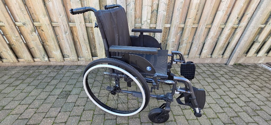 Rolstoel Vermeiren V500 light, Diversen, Ophalen, Inklapbaar, Zo goed als nieuw, Duwrolstoel