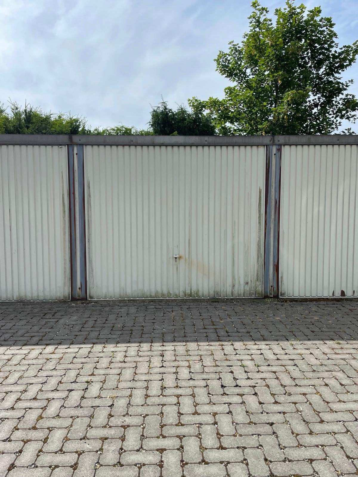 Mariaburg- Garagebox te huur – €120/maand