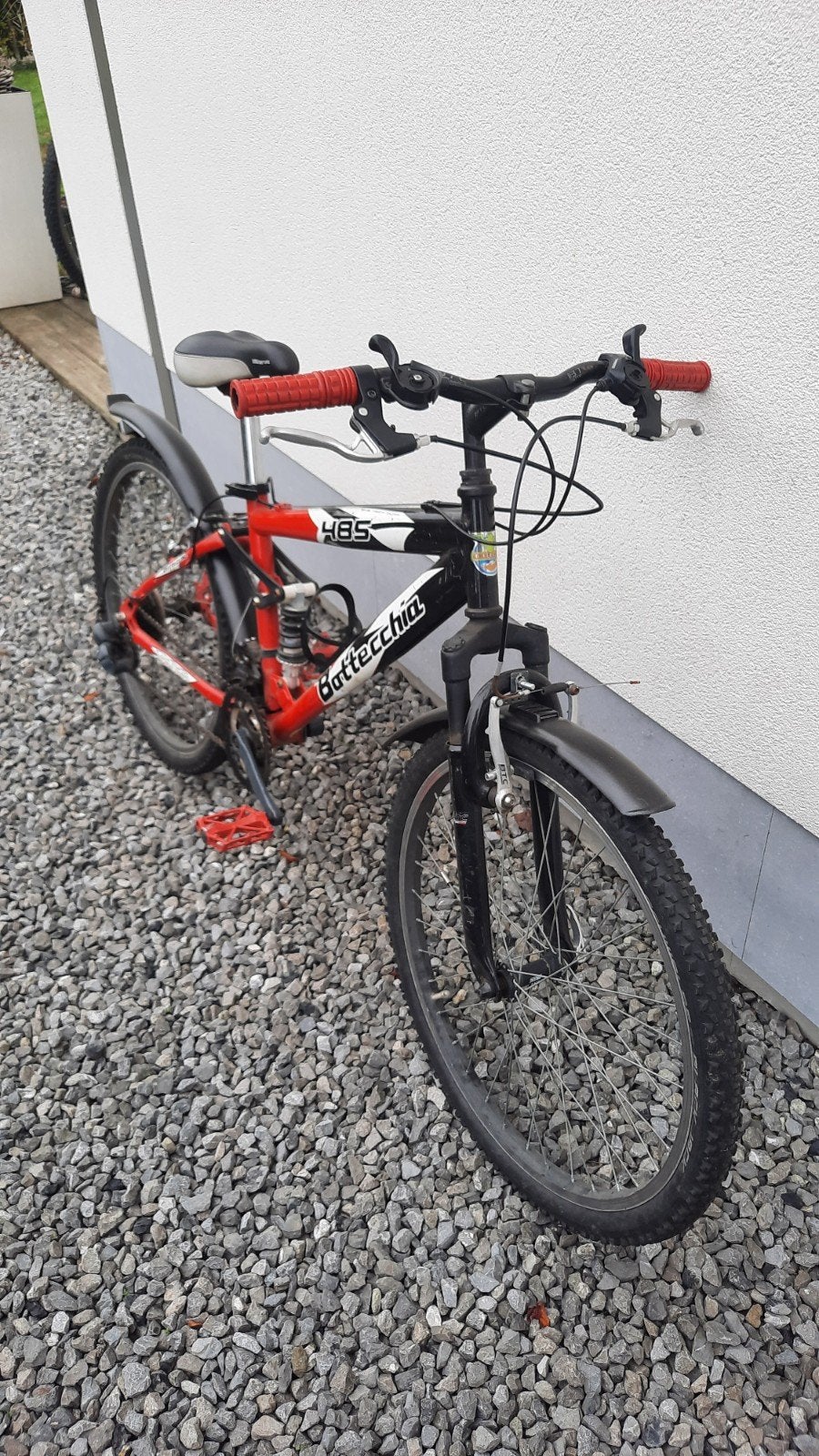 Rode Battecchina fiets, Ophalen, Gebruikt, Velgrem, 20 tot 24 inch