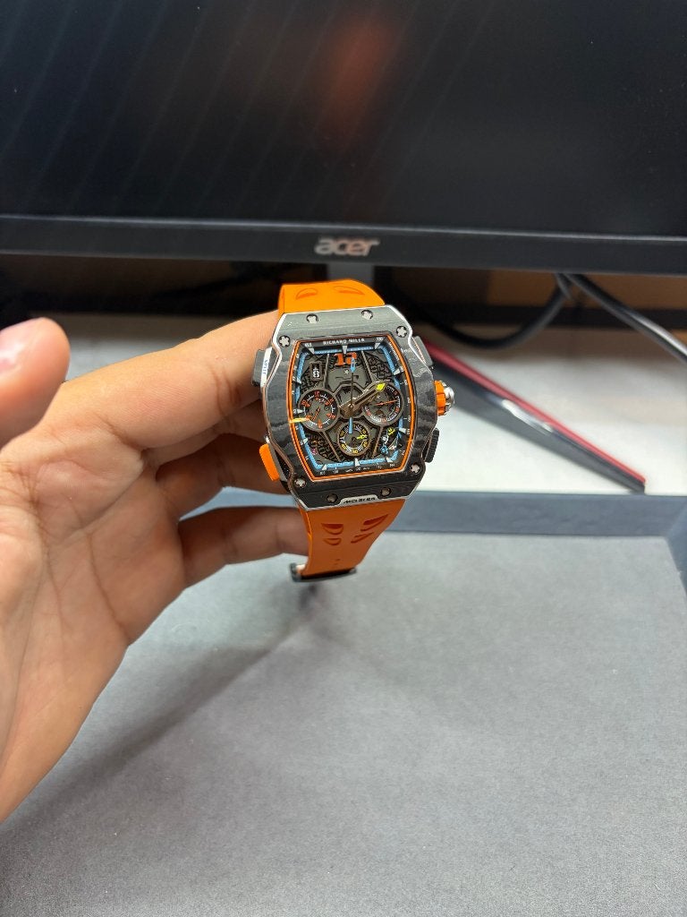Richard mille 65-01 w1 mclaren editie, Bijoux, Sacs & Beauté, Montres | Hommes, Enlèvement ou Envoi