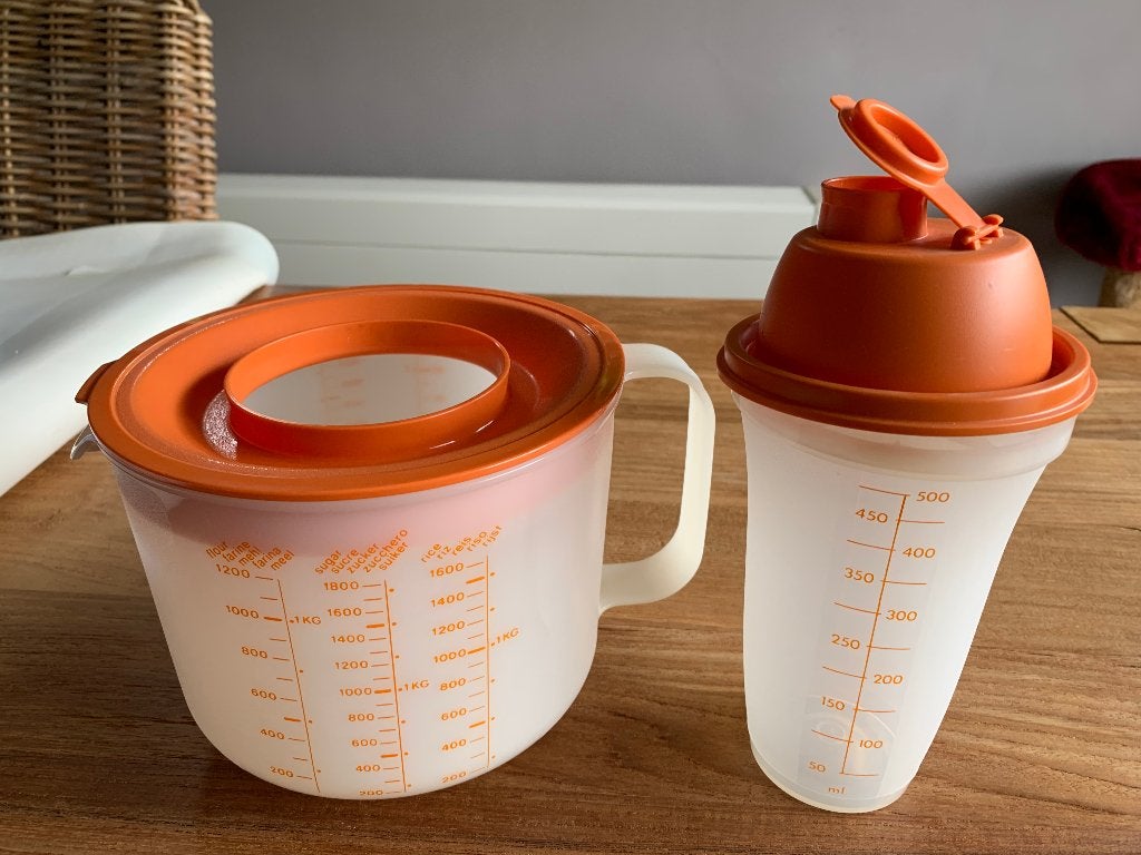 Tupperware mengkom en shaker, Huis en Inrichting, Keuken | Tupperware, Ophalen of Verzenden, Zo goed als nieuw, Shaker