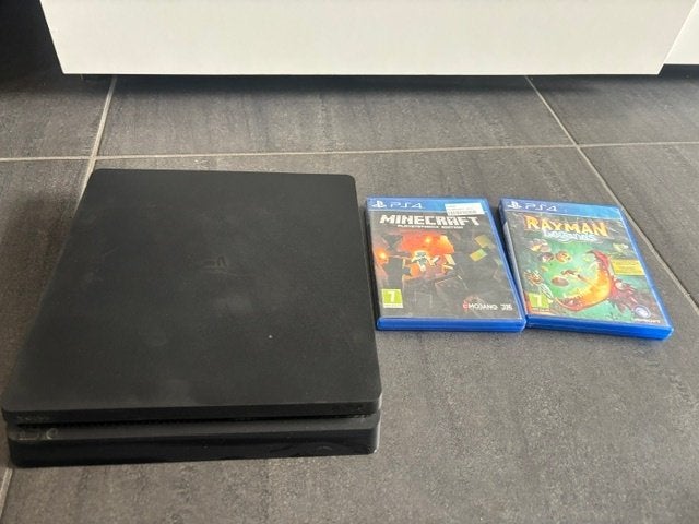 Playstation 4 met 3 spelletjes zonder controllers, Ophalen, Zonder controller, Original, 500 GB