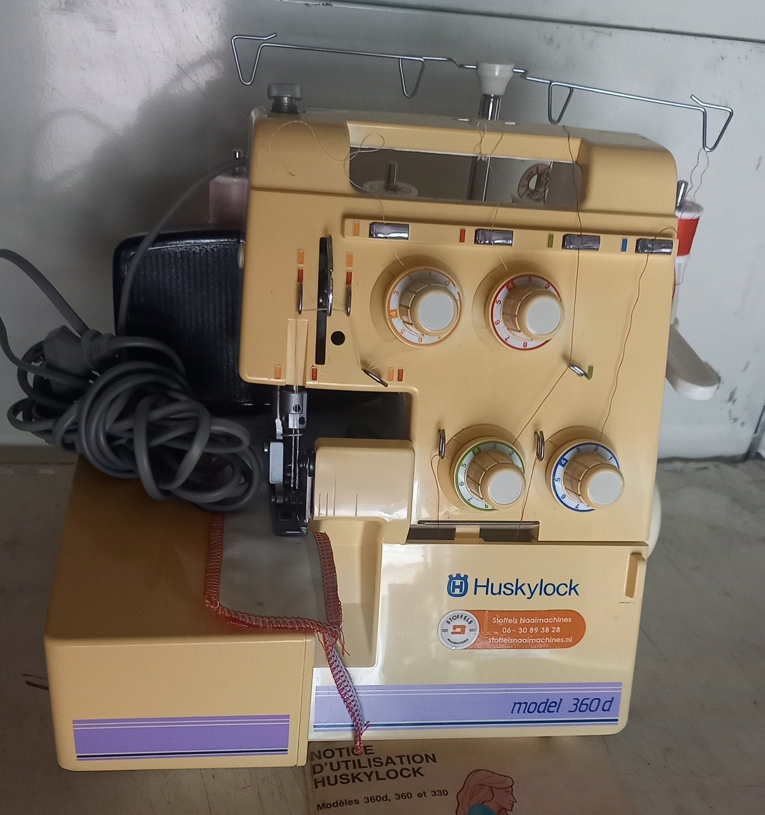 Surjeteuse Husqvarna, Etat parfait + Garantie, Enlèvement ou Envoi, Surjeteuse, Husqvarna