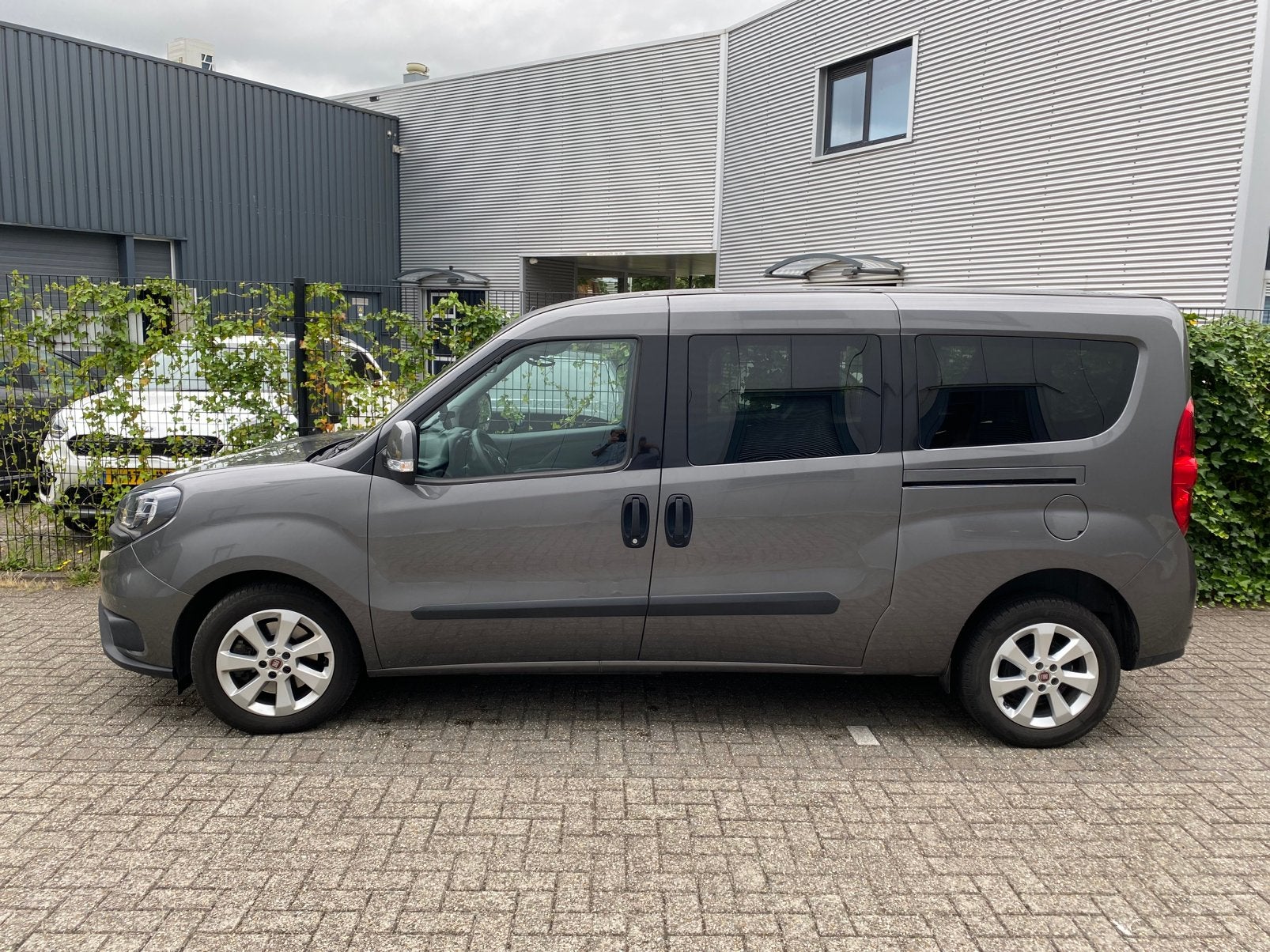 Fiat Doblo Cargo Maxi 1.6 Diesel -Airco 27-10-2022, Autos, Argent ou Gris, Achat, 2 places, Boîte manuelle