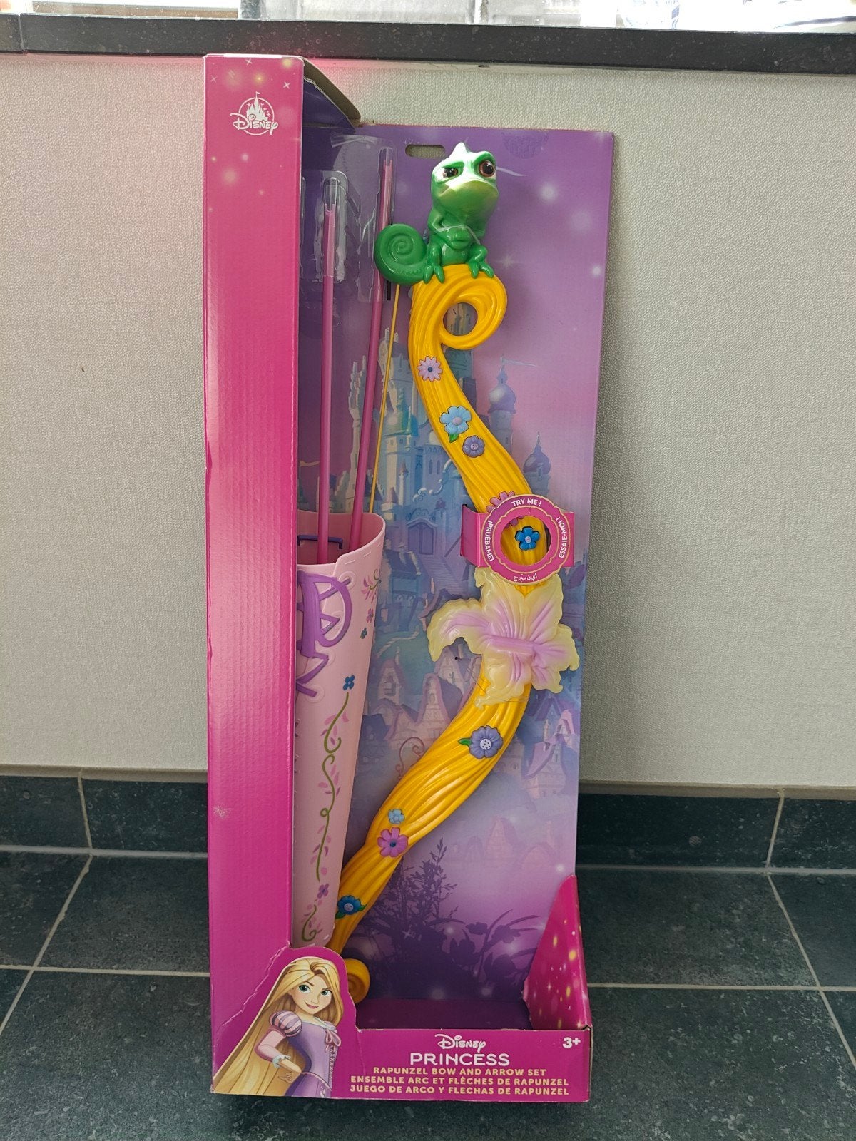 NIEUW disney rapunzel pijl en boog , lichtgevend, tangled, Kinderen en Baby's, Ophalen, Nieuw, Meisje
