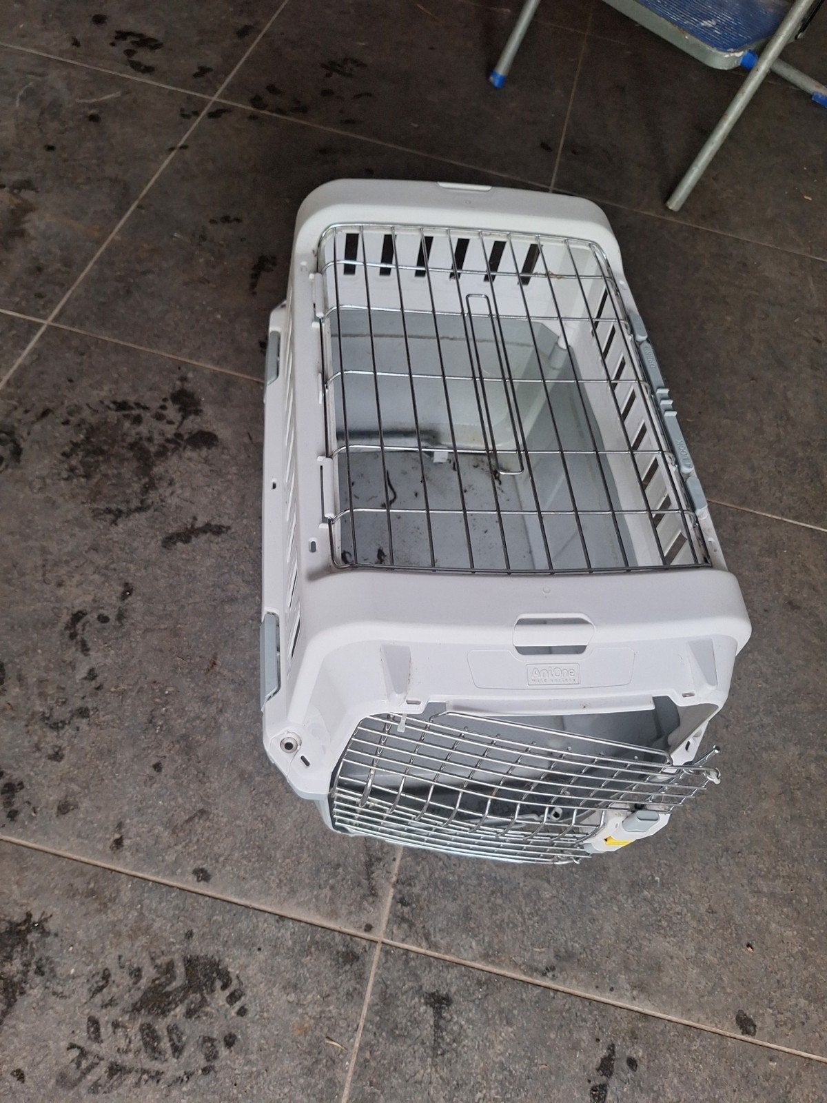 petite cages, Enlèvement