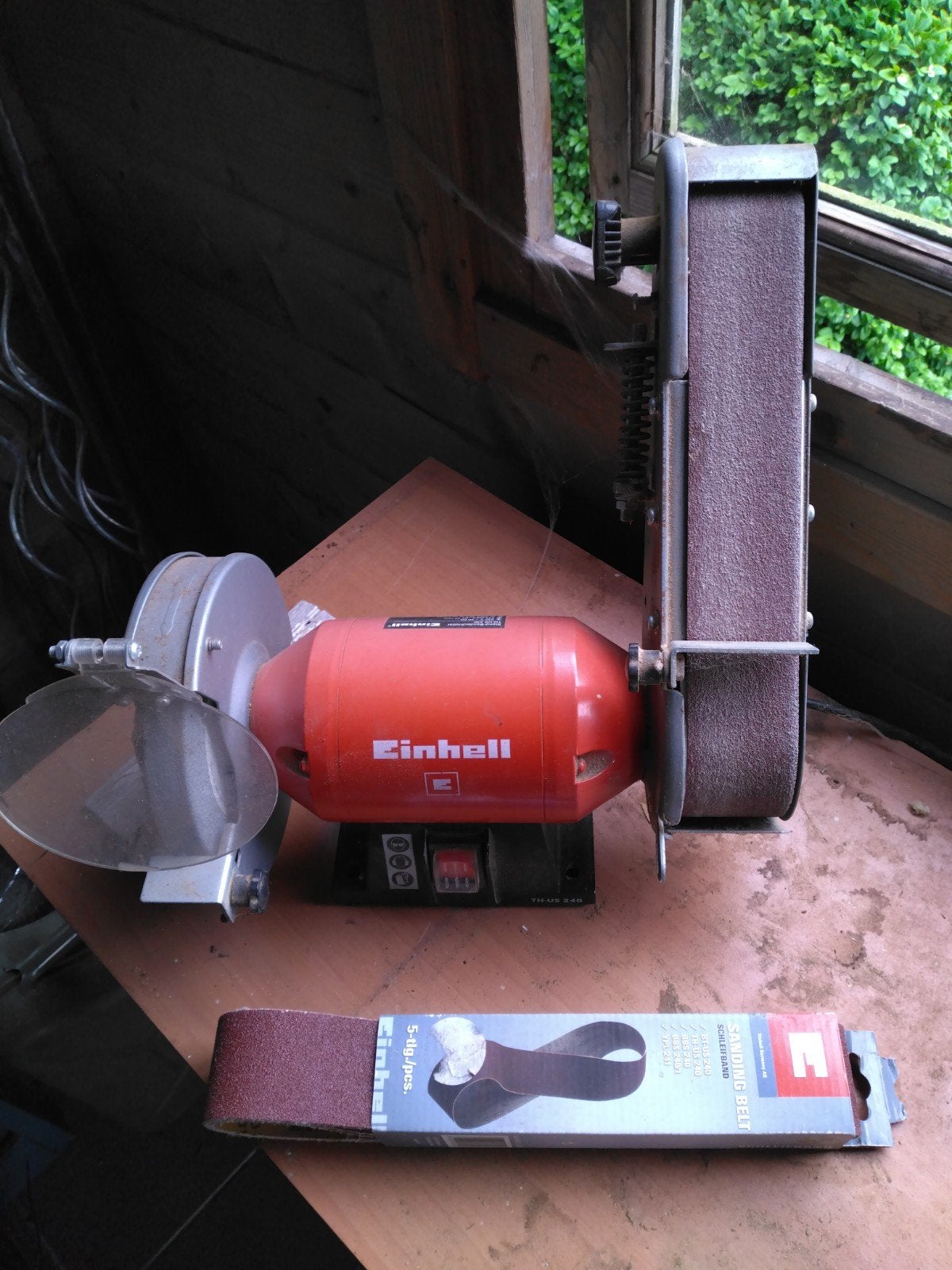 Einhell bandschuurmachine/slijpmolen, Ophalen, Zo goed als nieuw, Werkbankslijpmachine