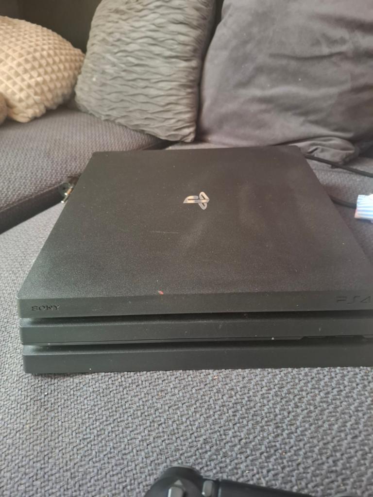 Ps4 pro perfecte staat, Games en Spelcomputers, Ophalen, Pro