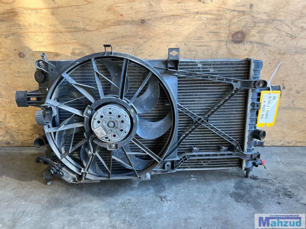 Ensemble glaci re pour Opel Astra H Twintop 1.8 (2004-2009), Opel Automobile GmbH, Opel, Bahnhofsplatz 1
65423  Russelsheim am Main, DE