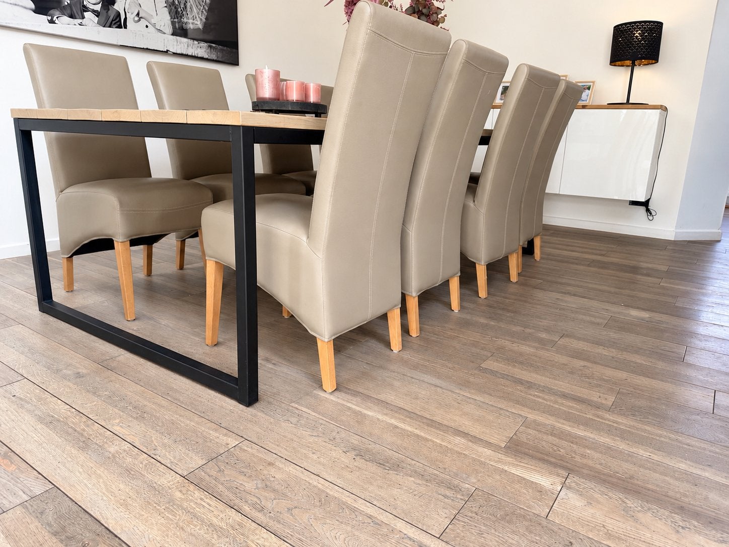 8 stijlvolle lederen eetkamerstoelen, Huis en Inrichting, Ophalen, Zo goed als nieuw