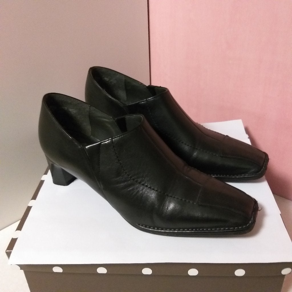 Chaussures  en cuir noir, Enlèvement ou Envoi, Comme neuf, ARA femme, Chaussures basses