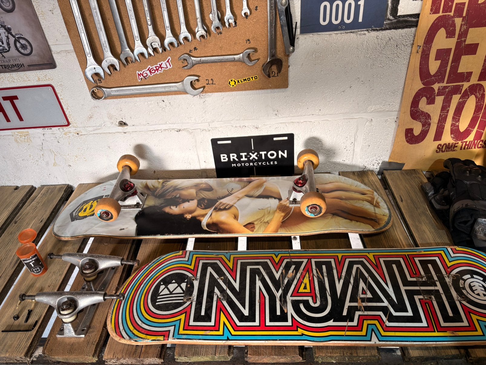 Compleet skateboard + deck + trucks, Ophalen of Verzenden, Gebruikt, Skateboard