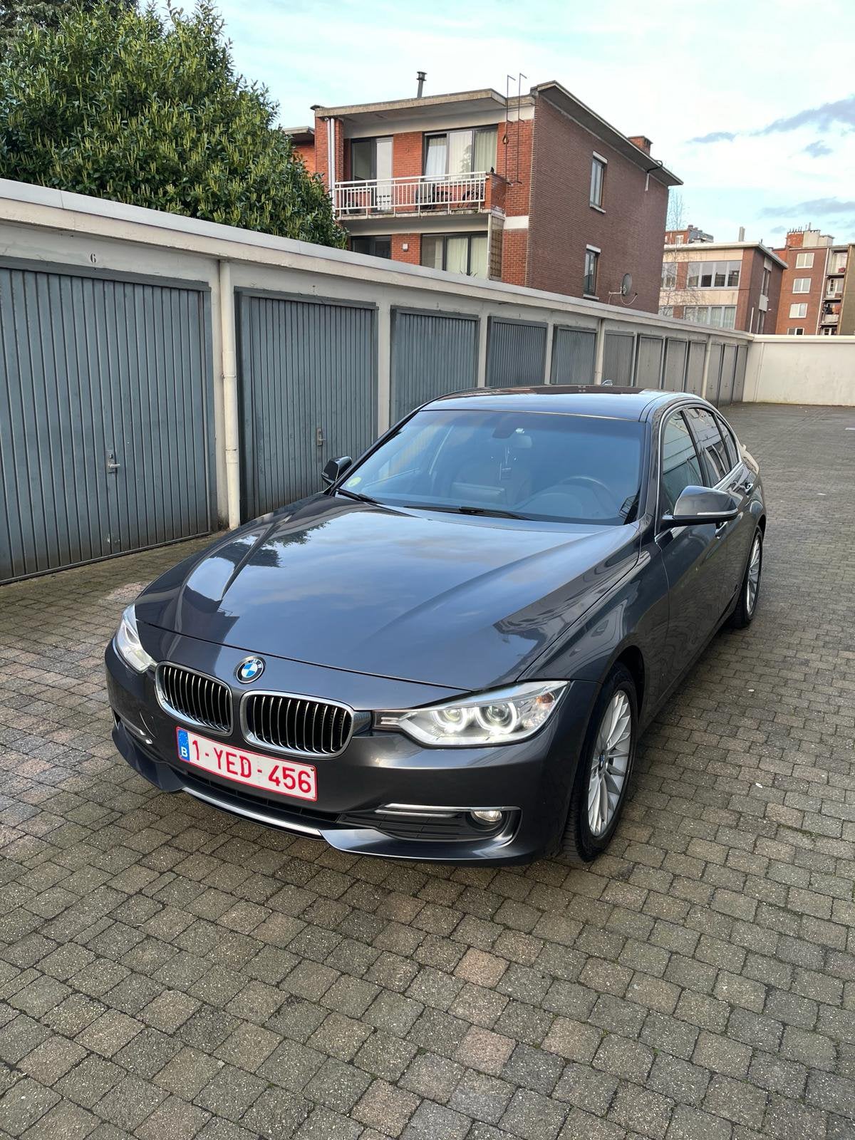 BMW 320D 2012 - Ensemble de luxe de 184 ch, Autos, BMW, Cuir, Achat, Noir, 5 portes