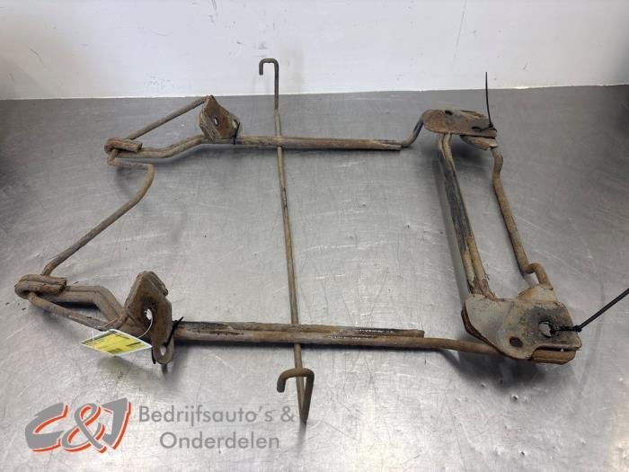 Ophangmechaniek reservewiel van een Fiat Talento, Auto-onderdelen, Gebruikt, -, -, Ophalen of Verzenden