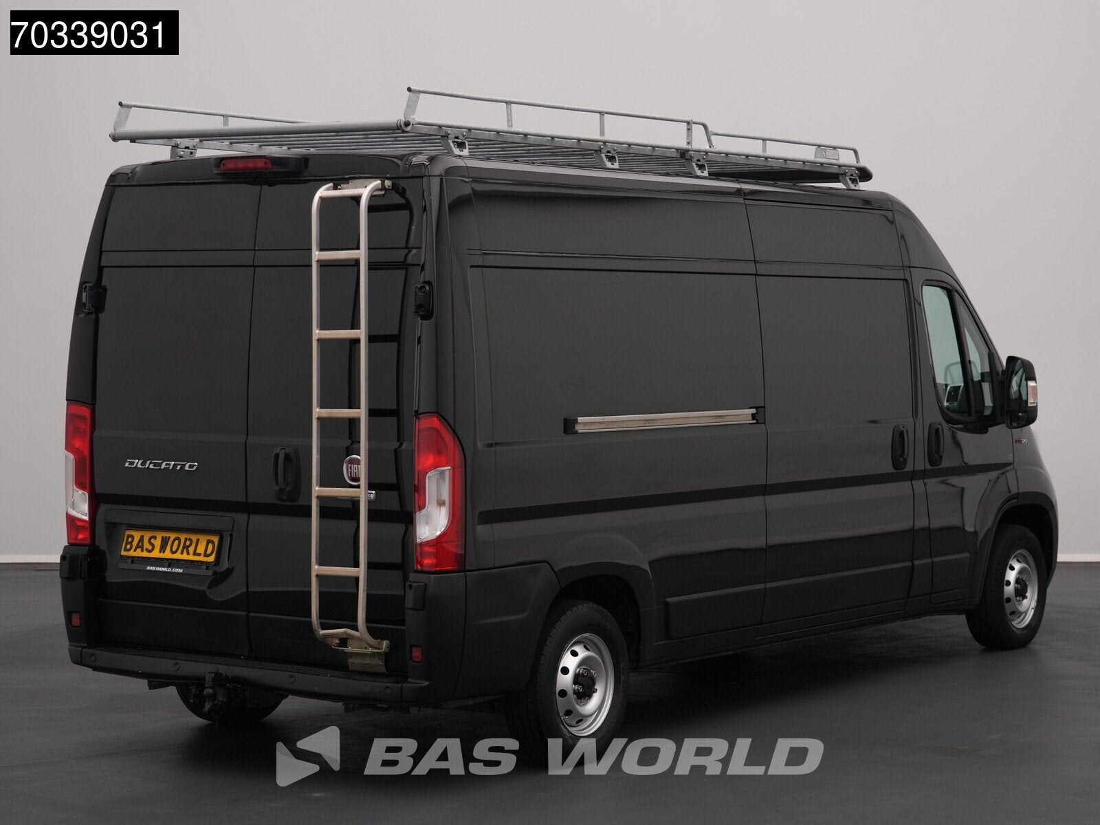 Fiat Ducato 120PK L3H2 Trekhaak Airco Cruise Camera Parkeers, Stof, Gebruikt, Euro 6, 2500 kg