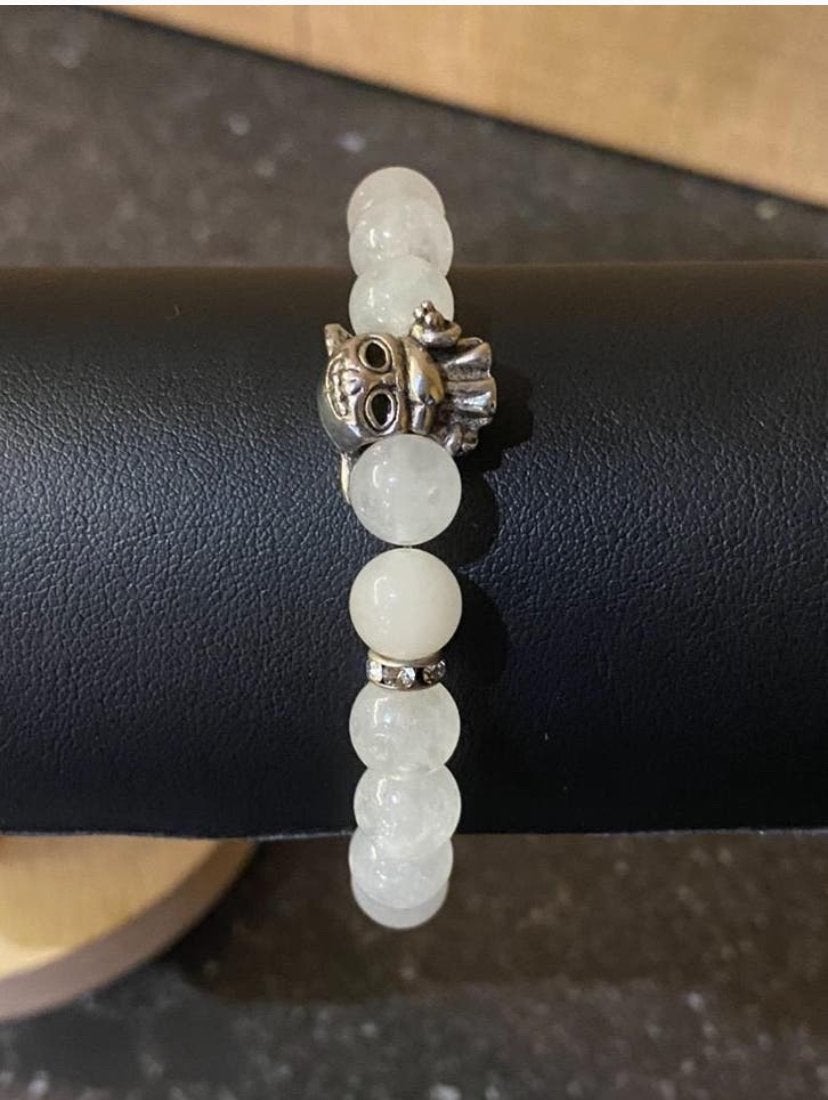 Bracelet en pierre naturelle avec bébé Yoda (Grogu), Neuf, Enlèvement ou Envoi, Avec bracelets à breloques ou perles, Autres matériaux