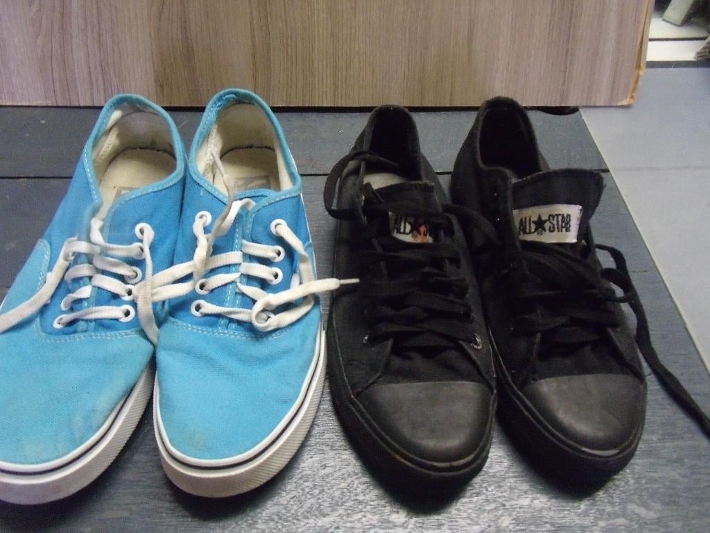 2 paires chaussures femme VANS /ALL-STAR Converse P 40 = 5€, Ophalen, VANS /ALL-STAR Converse, Sneakers, Gedragen