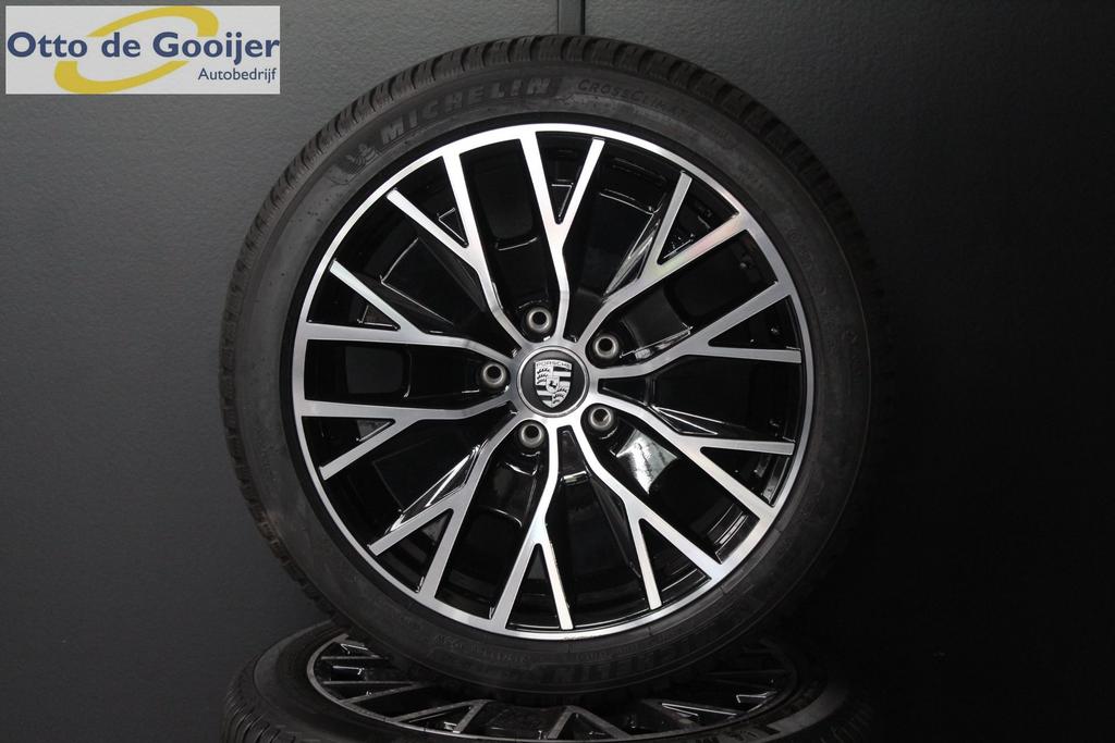 Originele Porsche Taycan Turbo S Aero Velgen All Season 20 I, Ophalen, -, -, Banden en Velgen