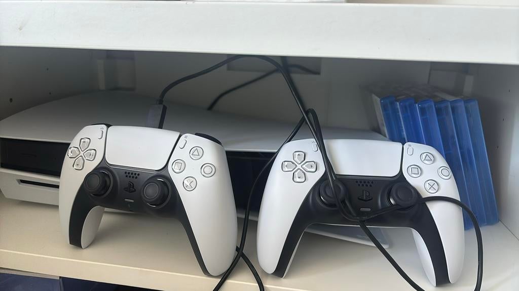PS5 edition disque avec 2 manettes, Enlèvement, Comme neuf