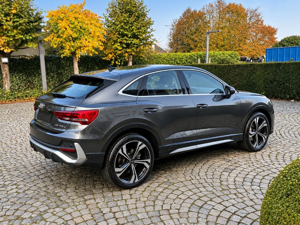 Audi Q3 45 TFSIe Sportback S-LINE * 45.000 KM *, Autos, Cuir, Argent ou Gris, Achat, Euro 6