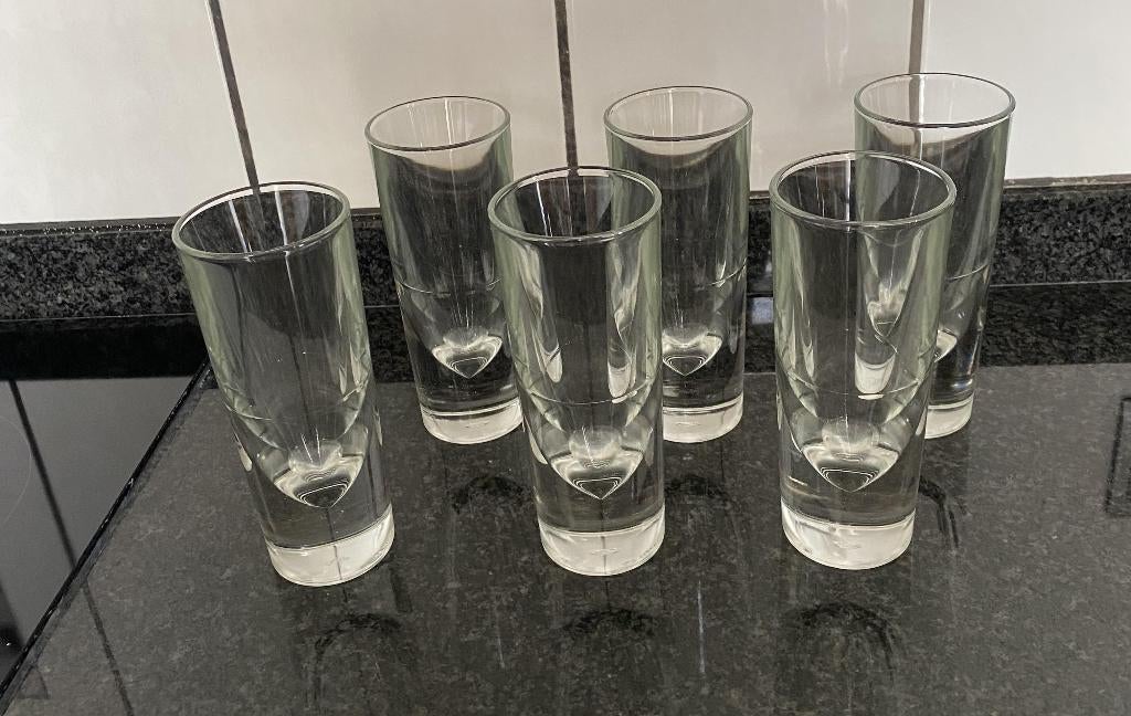 6 verres à grappa d'Italie avec une zone concave, Verzamelen, Glas en Drinkglazen, Ophalen, Nieuw, Borrel- of Shotglas