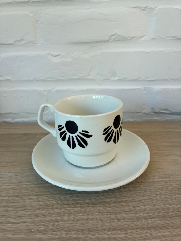 Set van 10 vintage kopjes met onderbordjes, Antiek en Kunst, Antiek | Servies los, Ophalen