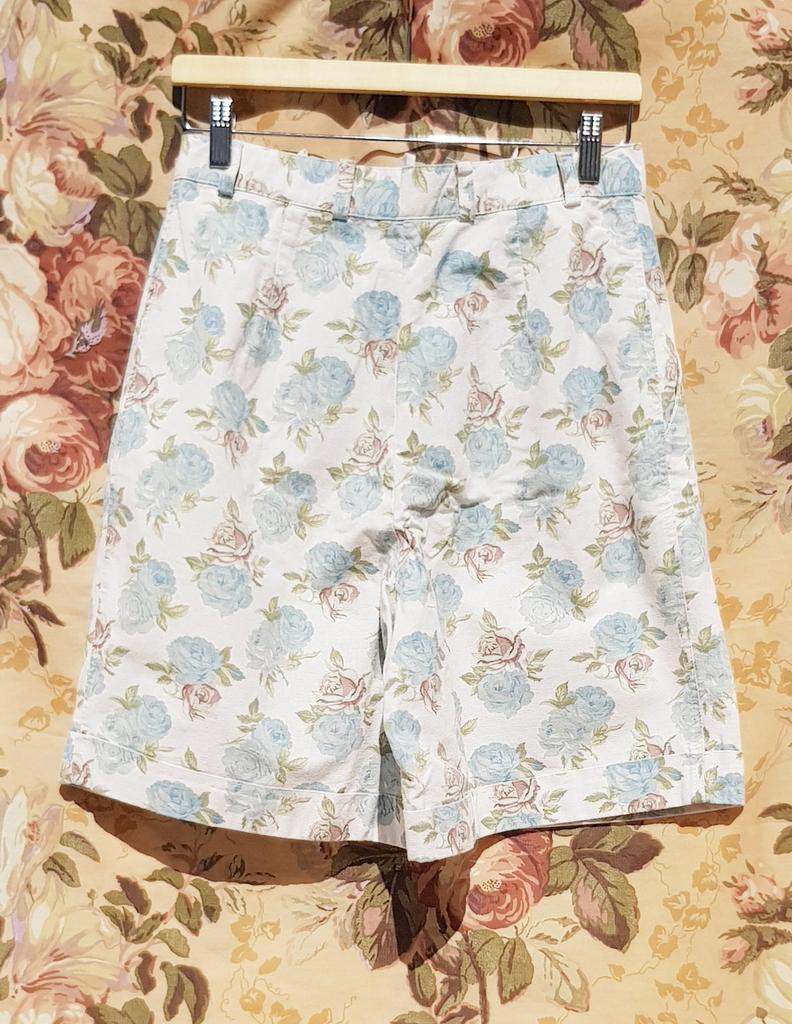 Joli bermuda vintage à ROSES, Antiquités & Art, Femmes, Vintage